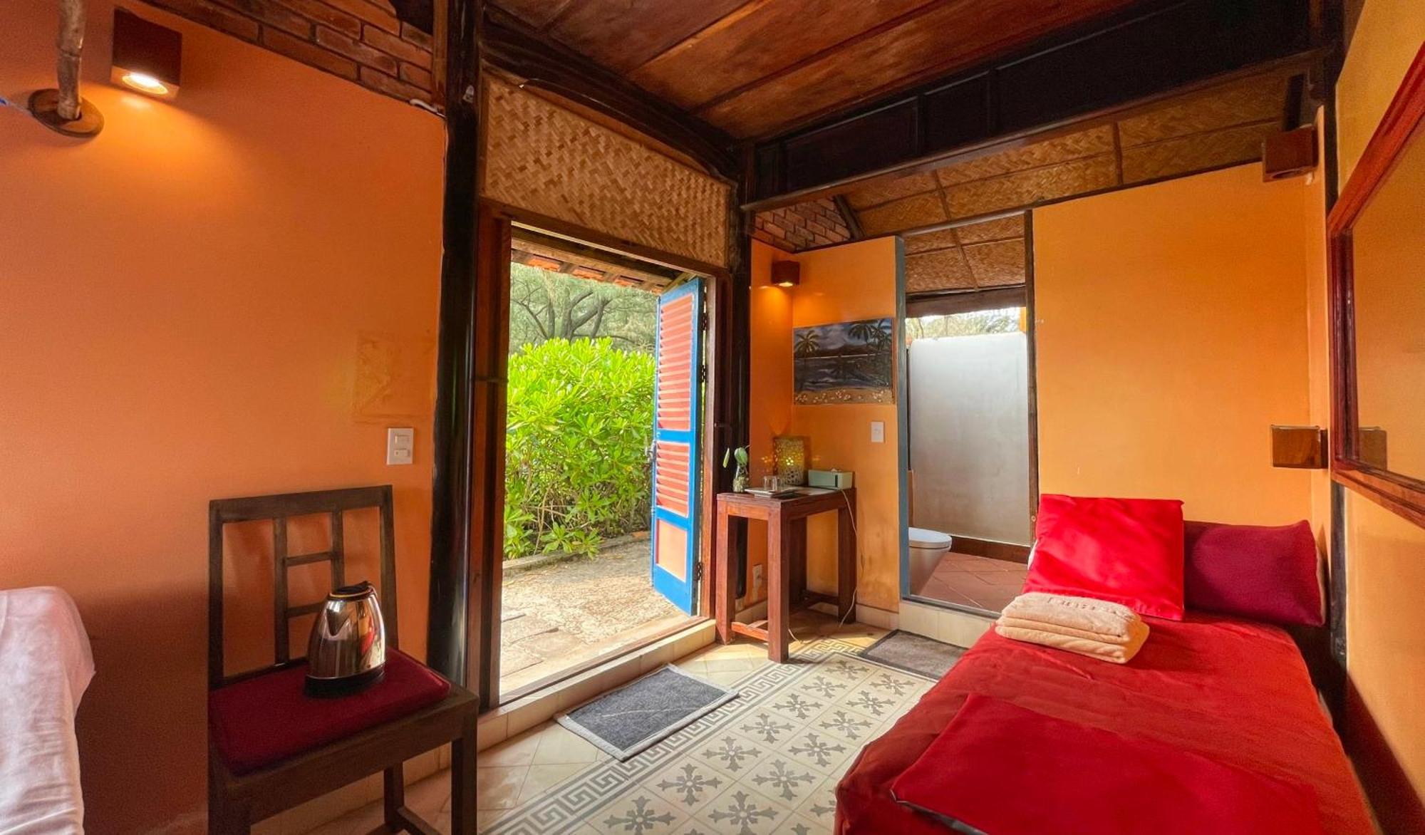 Villa Louise Hue Beach Boutique Hotel Δωμάτιο φωτογραφία
